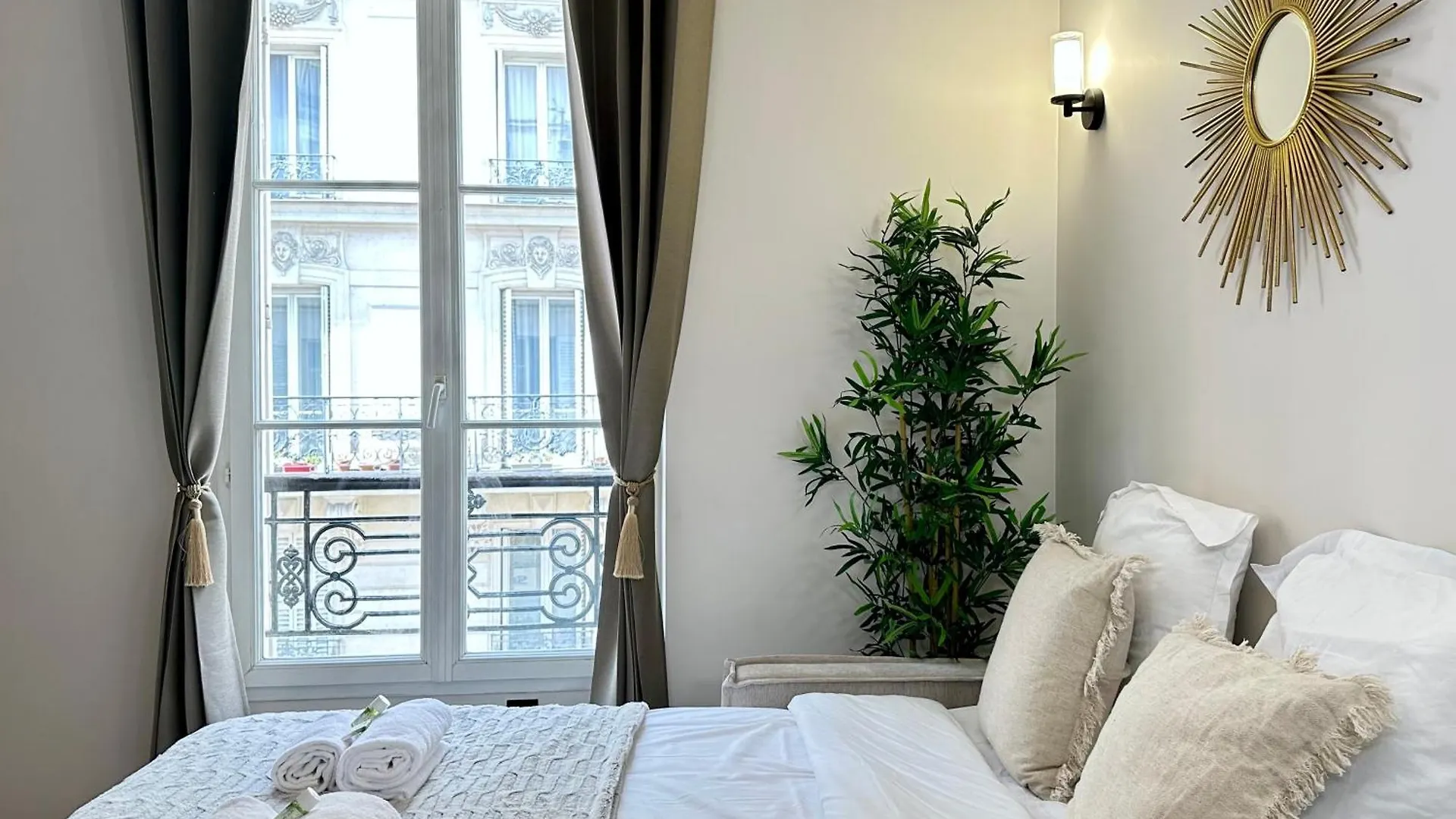 Apartment Charming With Eiffel Tower View