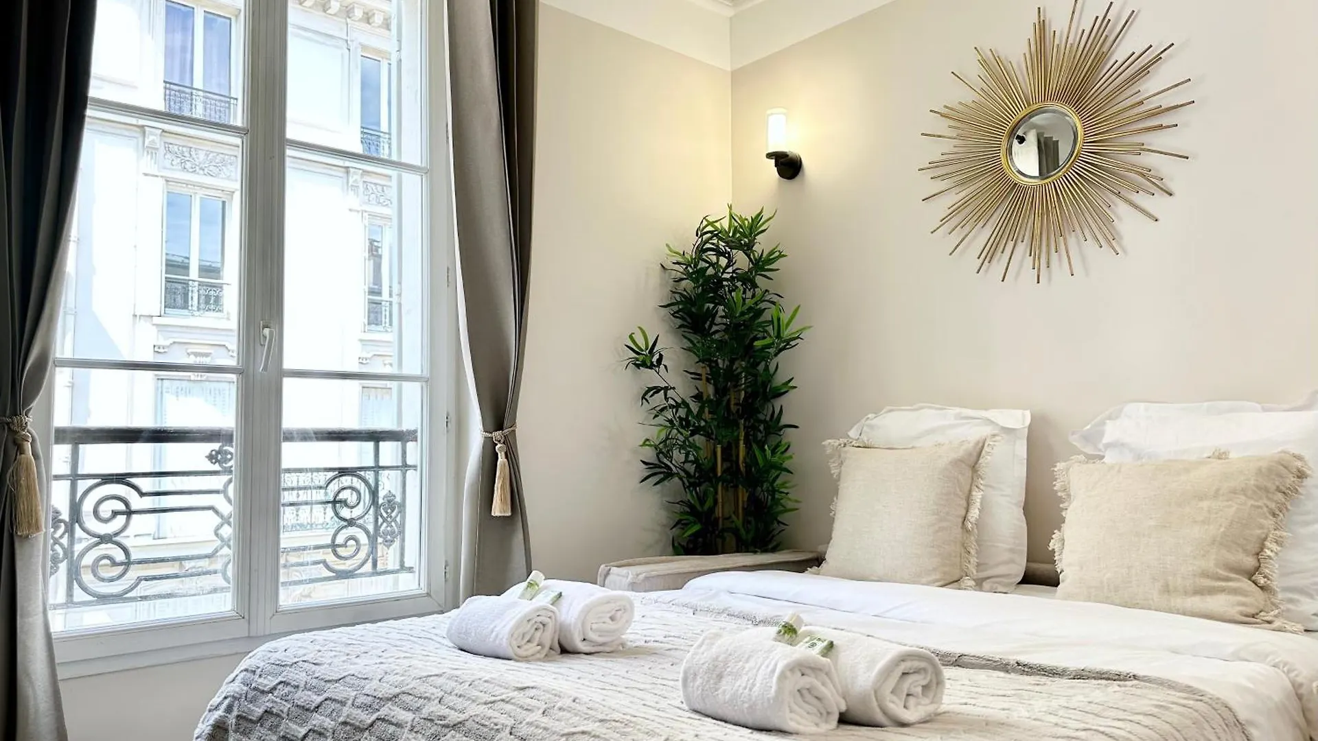 Charming With Eiffel Tower View